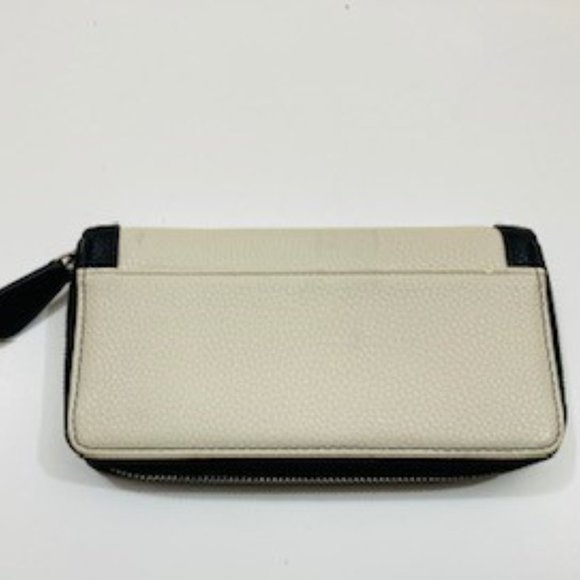 Guess Cross Zipper wallet - Picture 3 of 8
